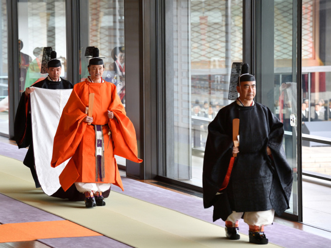 Japan’s new heir to the throne, Crown Prince Fumihito, arrives at the ceremony. Photo: Kazuhiro Nogi / Reuters / NTB scanpix